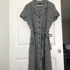 Quince 100% Linen Flax Black and White Gingham Dress